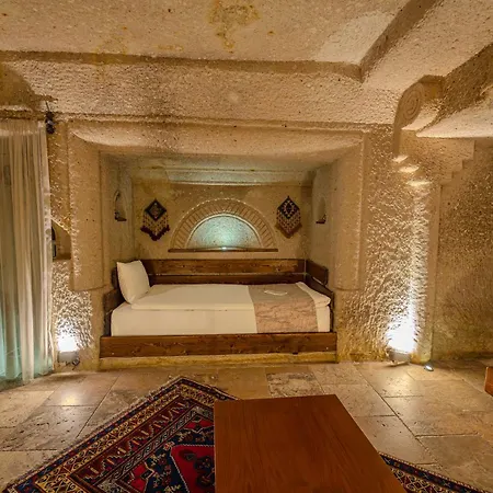Osmanbey Cave House Hotel Göreme Exterior photo