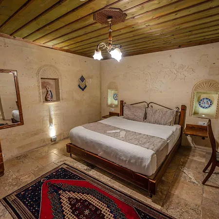 Osmanbey Cave House Hotel Göreme Exterior photo