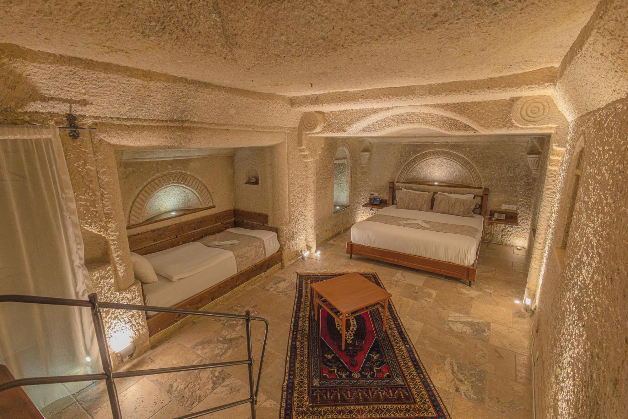 Osmanbey Cave House מלון 3*
