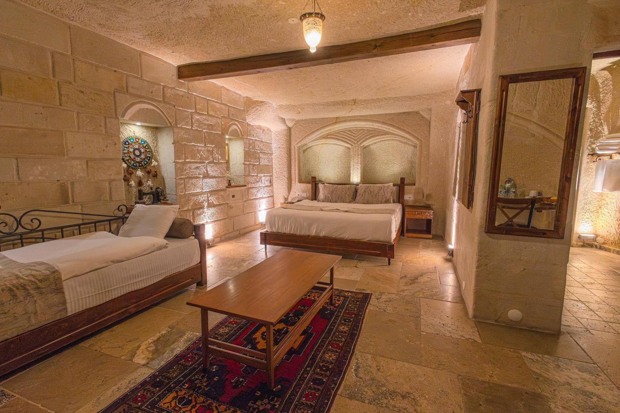 Osmanbey Cave House מלון 3*