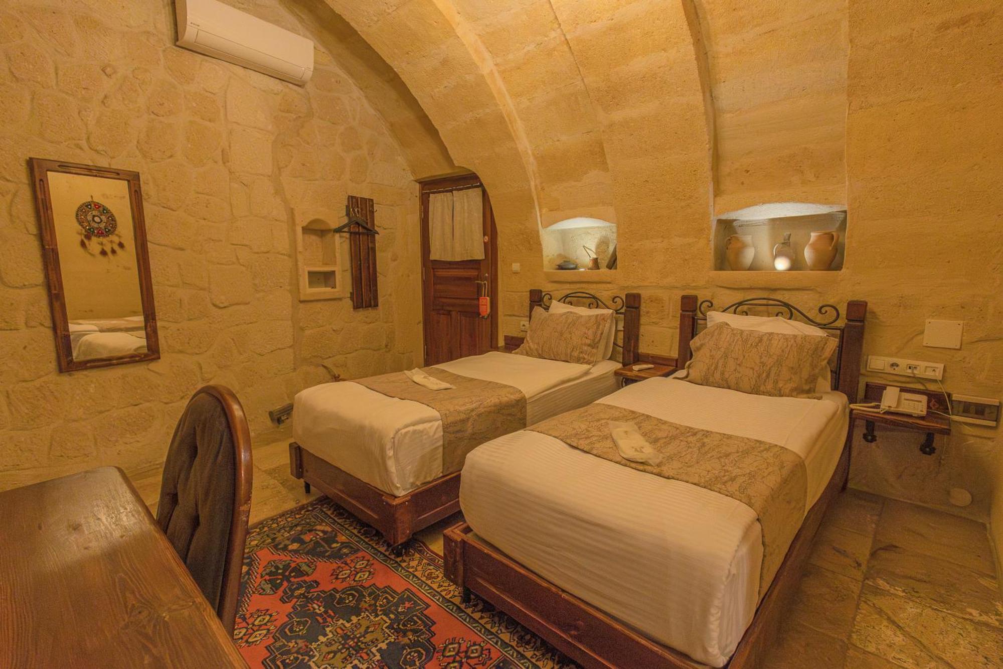 Osmanbey Cave House Hotel 3*